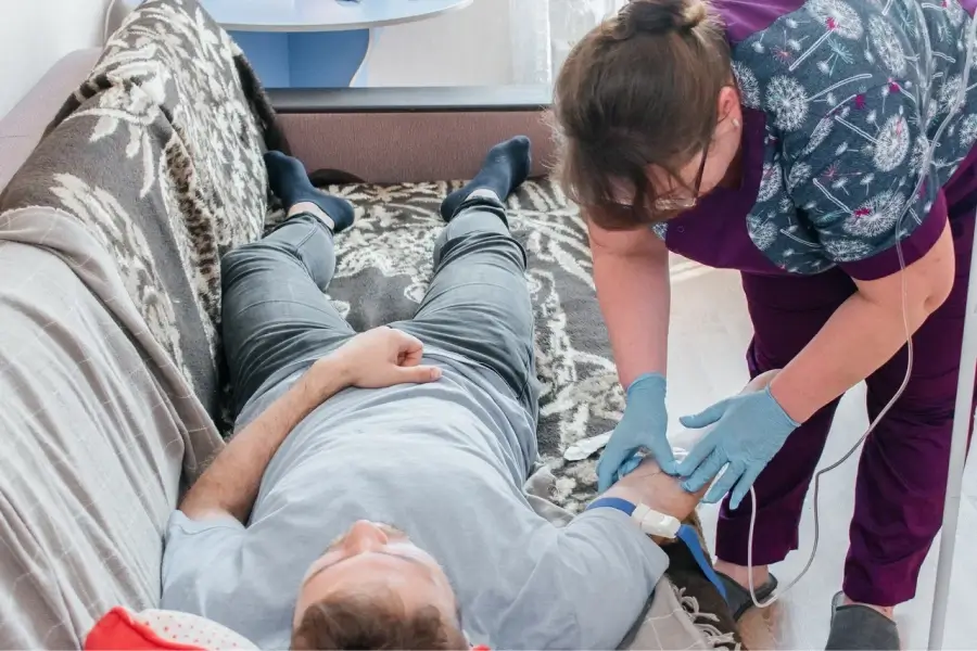 Срочный вывод из запоя в Заозёрном: быстро, недорого